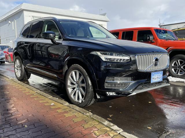 ＸＣ９０ Ｔ６　ＡＷＤ　インスクリプション　４ＷＤ　ＥＴＣ　全周囲カメラ　クリアランスソナー　オートクルーズコントロール　パワーシート　ナビ　ＴＶ　ＬＥＤヘッドランプ　電動リアゲート　アルミホイール　電動格納ミラー　シートヒーター　革シート（3枚目）