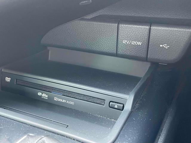 カムリ ＷＳレザーパッケージ　４ＷＤ　ドライブレコーダー　ＥＴＣ　クリアランスソナー　レーンアシスト　オートクルーズコントロール　衝突被害軽減システム　バックカメラ　ナビ　ＴＶ　アルミホイール　オートマチックハイビーム（28枚目）