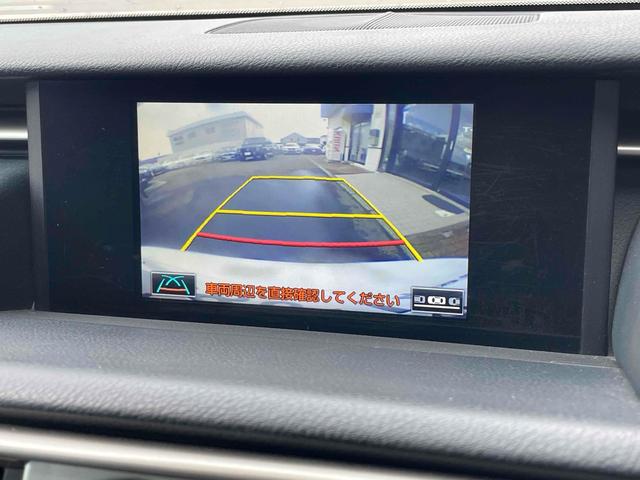 ＩＳ ＩＳ３００ｈ　Ｆスポーツ　４ＷＤ　ＥＴＣ　クリアランスソナー　レーンアシスト　オートクルーズコントロール　バックカメラ　ナビ　ＴＶ　アルミホイール　オートマチックハイビーム　オートライト　ＬＥＤヘッドランプ　サンルーフ　ＣＶＴ（32枚目）