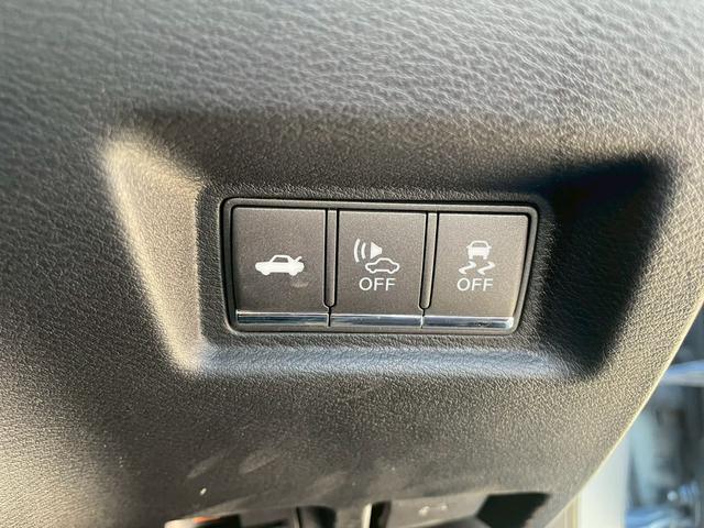 スカイライン 350GT FOUR ハイブリッド タイプP 4WD ドライブレコーダー ETC クリアランスソナー レーンアシスト オートクルーズコントロール 衝突被害軽減システム 全周囲カメラ ナビ TV アルミホイール LEDヘッドランプ AT(10枚目)