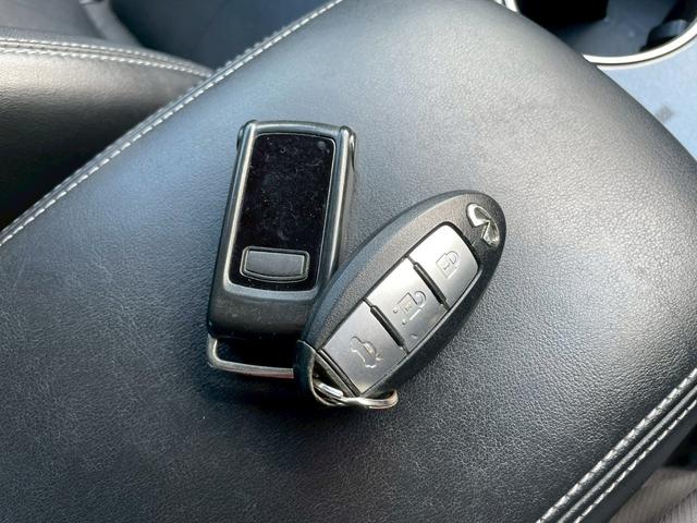 スカイライン 350GT FOUR ハイブリッド タイプP 4WD ドライブレコーダー ETC クリアランスソナー レーンアシスト オートクルーズコントロール 衝突被害軽減システム 全周囲カメラ ナビ TV アルミホイール LEDヘッドランプ AT(14枚目)