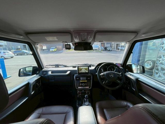 Ｇクラス Ｇ３５０　ブルーテック　３５ｔｈアニバーサリーＥＤ　４ＷＤ　ドライブレコーダー　ＥＴＣ　バックカメラ　クリアランスソナー　パワーシート　ナビ　ＴＶ　オートライト　アルミホイール　キーレスエントリー　電動格納ミラー　シートヒーター　ＡＴ　ＣＤ　ＥＳＣ（2枚目）