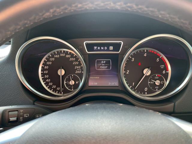 Ｇクラス Ｇ３５０　ブルーテック　３５ｔｈアニバーサリーＥＤ　４ＷＤ　ドライブレコーダー　ＥＴＣ　バックカメラ　クリアランスソナー　パワーシート　ナビ　ＴＶ　オートライト　アルミホイール　キーレスエントリー　電動格納ミラー　シートヒーター　ＡＴ　ＣＤ　ＥＳＣ（22枚目）