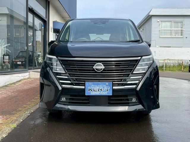 セレナ ハイウェイスターＶ　４ＷＤ　全周囲カメラ　ナビ　ＴＶ　クリアランスソナー　オートクルーズコントロール　衝突被害軽減システム　両側電動スライドドア　ＬＥＤヘッドランプ　スマートキー　アイドリングストップ　シートヒーター（12枚目）