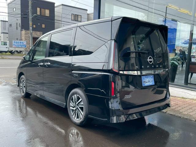 セレナ ハイウェイスターＶ　４ＷＤ　全周囲カメラ　ナビ　ＴＶ　クリアランスソナー　オートクルーズコントロール　衝突被害軽減システム　両側電動スライドドア　ＬＥＤヘッドランプ　スマートキー　アイドリングストップ　シートヒーター（16枚目）
