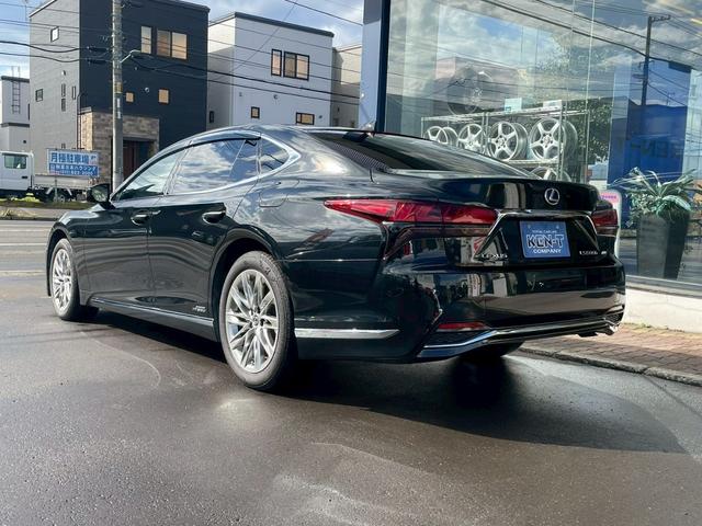 ＬＳ ＬＳ５００ｈ　エグゼクティブ　４ＷＤ　ドライブレコーダー　クリアランスソナー　レーンアシスト　オートクルーズコントロール　パークアシスト　衝突被害軽減システム　全周囲カメラ　ナビ　ＴＶ　アルミホイール　オートマチックハイビーム（14枚目）