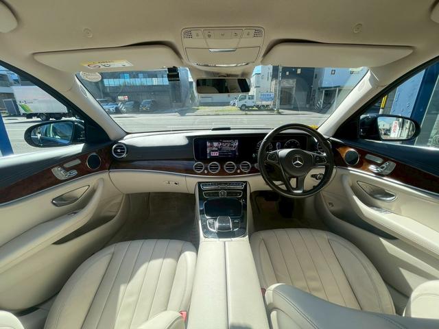 Ｅクラス Ｅ４００　４マチック　エクスクルーシブ　４ＷＤ　ドライブレコーダー　ＥＴＣ　クリアランスソナー　レーンアシスト　オートクルーズコントロール　衝突被害軽減システム　全周囲カメラ　ナビ　ＴＶ　アルミホイール　オートライト　ＬＥＤヘッドランプ（2枚目）