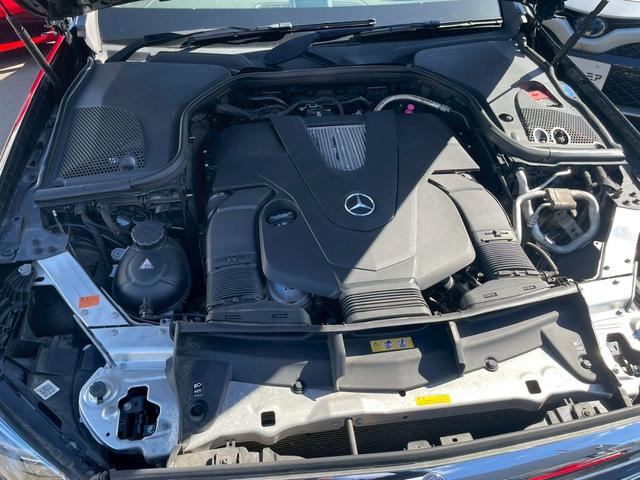 Ｅクラス Ｅ４００　４マチック　エクスクルーシブ　４ＷＤ　ドライブレコーダー　ＥＴＣ　クリアランスソナー　レーンアシスト　オートクルーズコントロール　衝突被害軽減システム　全周囲カメラ　ナビ　ＴＶ　アルミホイール　オートライト　ＬＥＤヘッドランプ（20枚目）