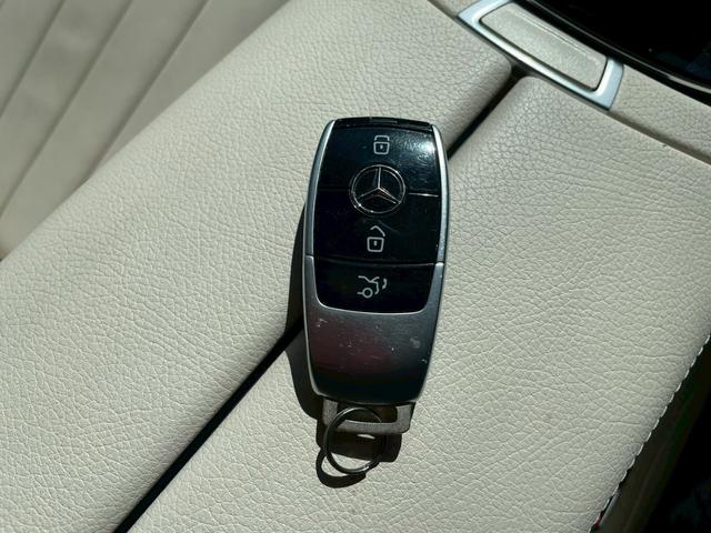 Ｅクラス Ｅ４００　４マチック　エクスクルーシブ　４ＷＤ　ドライブレコーダー　ＥＴＣ　クリアランスソナー　レーンアシスト　オートクルーズコントロール　衝突被害軽減システム　全周囲カメラ　ナビ　ＴＶ　アルミホイール　オートライト　ＬＥＤヘッドランプ（23枚目）