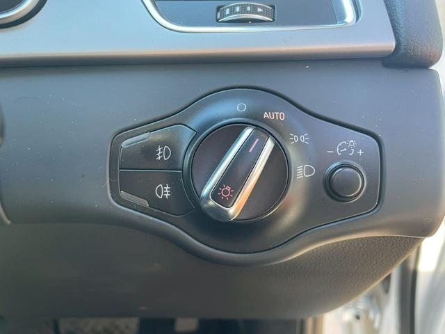 A5スポーツバック 2.0TFSIクワトロ 4WD ETC クリアランスソナー バックカメラ ナビ TV アルミホイール オートライト HID AT シートヒーター スマートキー アイドリングストップ 電動格納ミラー 盗難防止システム(9枚目)