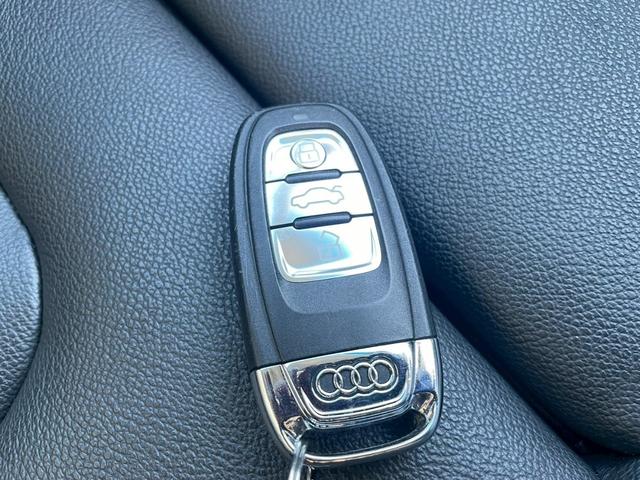 A5スポーツバック 2.0TFSIクワトロ 4WD ETC クリアランスソナー バックカメラ ナビ TV アルミホイール オートライト HID AT シートヒーター スマートキー アイドリングストップ 電動格納ミラー 盗難防止システム(14枚目)