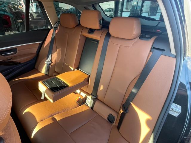 ３シリーズ ３２０ｉ　ｘＤｒｉｖｅツーリング　ラグジュアリー　４ＷＤ　バックカメラ　ナビ　オートクルーズコントロール　レーンアシスト　アルミホイール　オートライト　ヘッドライトウォッシャー　パワーシート　革シート　スマートキー　アイドリングストップ（27枚目）