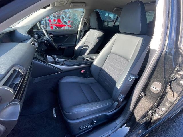 ＩＳ ＩＳ２５０　４ＷＤ　ＥＴＣ　オートクルーズコントロール　バックカメラ　ナビ　ＴＶ　アルミホイール　オートライト　ＨＩＤ　ＡＴ　シートヒーター　スマートキー　電動格納ミラー　盗難防止システム　パワーシート　ＣＤ（27枚目）