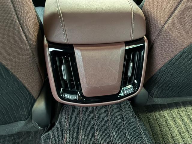 クラウンハイブリッド Ｓ　Ｃパッケージ　Ｆｏｕｒ（16枚目）