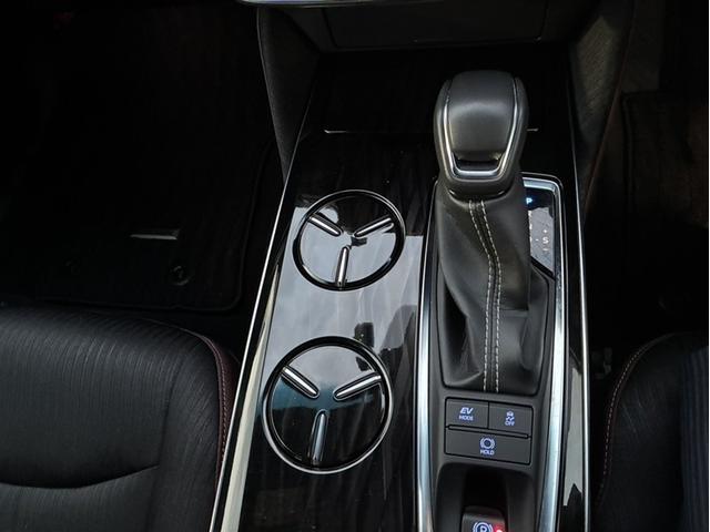 クラウンハイブリッド Ｓ　Ｃパッケージ　Ｆｏｕｒ（30枚目）