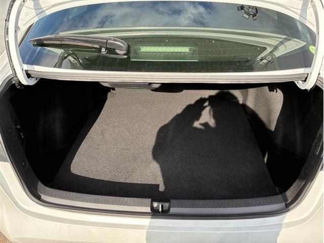 カローラ ハイブリッド　Ｇ（17枚目）