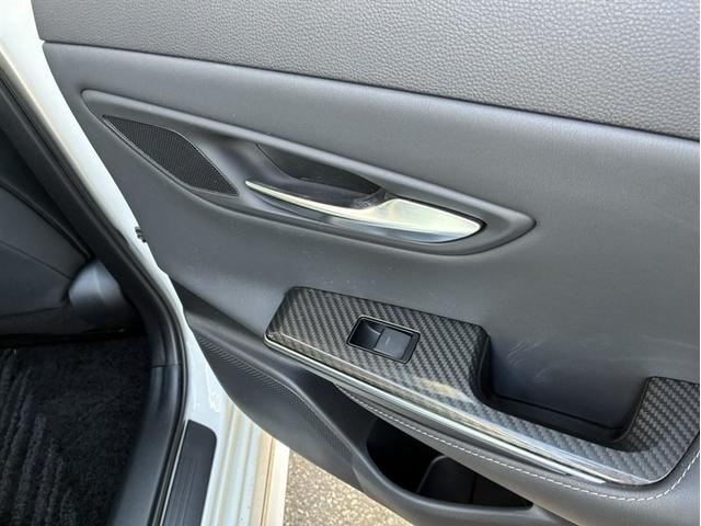 クラウンハイブリッド ＲＳアドバンス　Ｆｏｕｒ（15枚目）