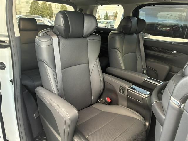 アルファードハイブリッド ＳＲ　Ｃパッケージ（28枚目）