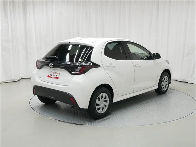 ヤリス Ｘ（3枚目）