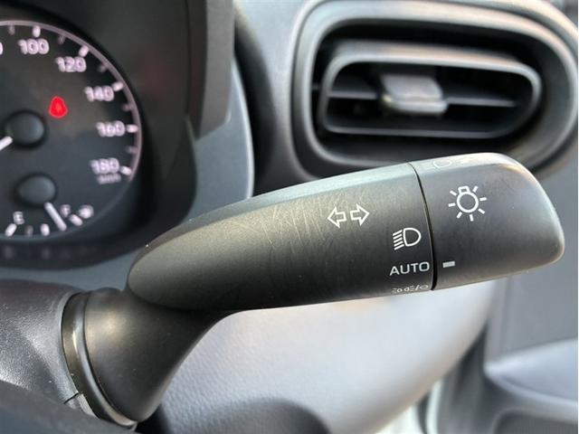 ヤリス Ｘ（10枚目）