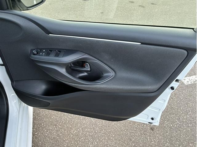 ヤリス Ｘ（20枚目）