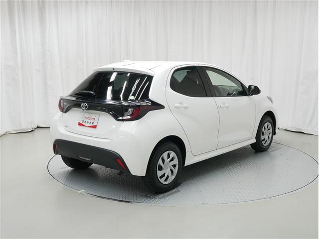 ヤリス Ｘ（3枚目）