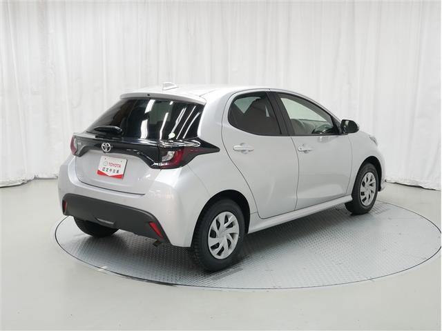 ヤリス Ｘ（3枚目）