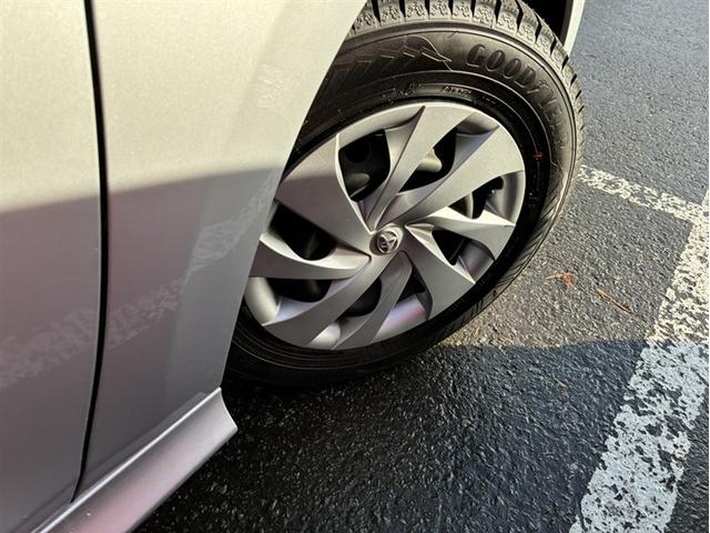 ヤリス X(10枚目)