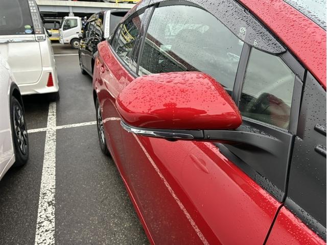 �T�C�h�~���[