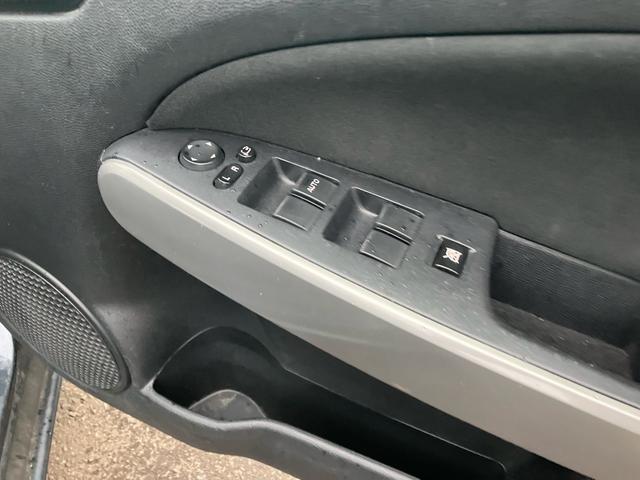 デミオ １３Ｃ　４ＷＤ　ナビ　バックカメラ　ＡＢＳ　スマートキー　ＥＴＣ　運転席エアバック（17枚目）