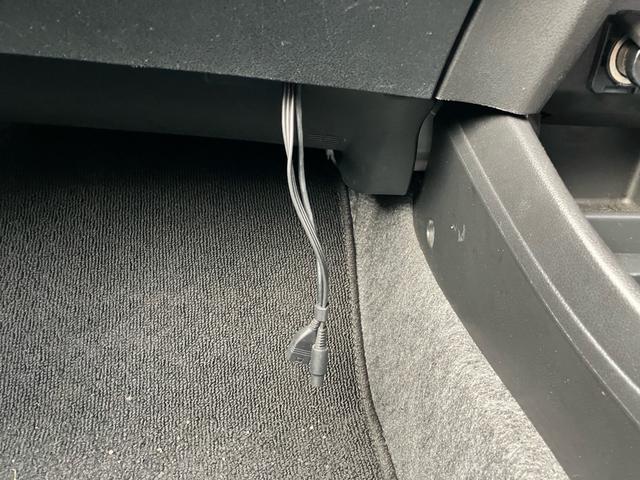 フィット Ｇ　パワーステアリング　ＡＢＳ　エアコン　盗難防止システム　衝突安全ボディ　パワーウィンドウ　パワーステアリング　エアバッグ（運転席・助手席）　ＥＴＣ（17枚目）