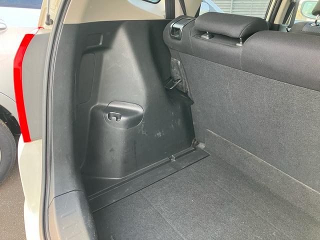 フィット Ｇ　パワーステアリング　ＡＢＳ　エアコン　盗難防止システム　衝突安全ボディ　パワーウィンドウ　パワーステアリング　エアバッグ（運転席・助手席）　ＥＴＣ（33枚目）