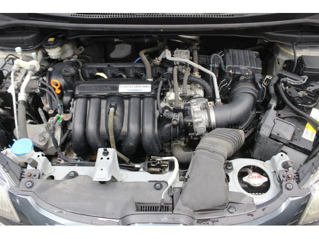 フィット １３Ｇ　４ＷＤ　ナビ　ｂｌｕｅｔｏｏｔｈ　ＥＴＣ（11枚目）