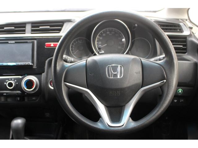 フィット １３Ｇ　４ＷＤ　ナビ　ｂｌｕｅｔｏｏｔｈ　ＥＴＣ（13枚目）