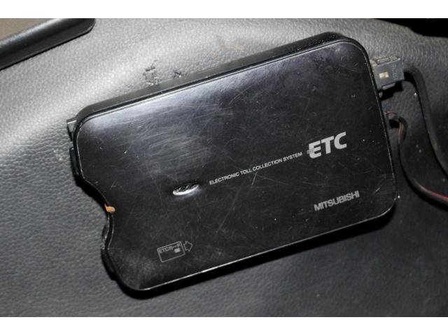 フィット １３Ｇ　４ＷＤ　ナビ　ｂｌｕｅｔｏｏｔｈ　ＥＴＣ（17枚目）