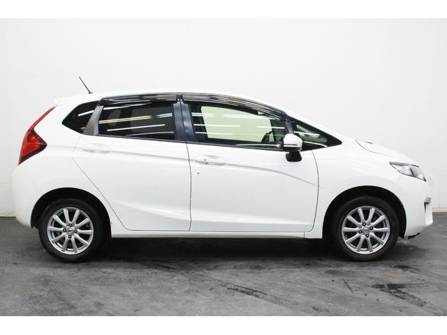 フィット １３Ｇ　４ＷＤ　ナビ　ｂｌｕｅｔｏｏｔｈ　ＥＴＣ（35枚目）