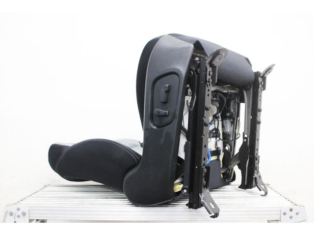 ＸＶハイブリッド ２．０ｉ－Ｌ　アイサイト　４ＷＤ　本州仕入車　ナビ　バックカメラ　テレビ　スマートキー　プッシュスタート　衝突被害軽減ブレーキ　ＥＴＣ（6枚目）