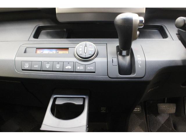 フリードスパイクハイブリッド ジャストセレクション　ナビ　両側パワースライドドア（16枚目）