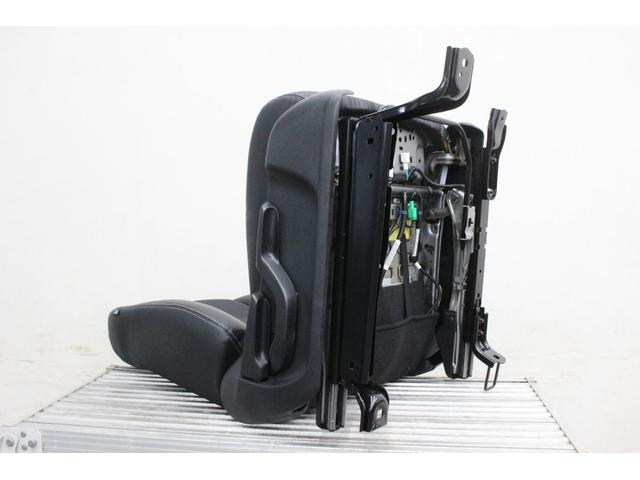 フリード＋ハイブリッド ハイブリッドＧ・ホンダセンシング　４ＷＤ　本州仕入車　両側パワースライドドア　ナビ　バックカメラ　ｂｌｕｅｔｏｏｔｈ　スマートキー　プッシュスタート　衝突被害軽減ブレーキ　ＥＴＣ（6枚目）