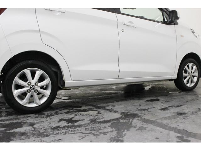 デイズ Ｘ　４ＷＤ　本州仕入車　ナビ　バックカメラ　ｂｌｕｅｔｏｏｔｈ　スマートキー　プッシュスタート　ＥＴＣ（11枚目）