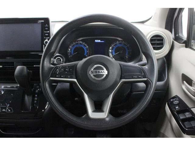 デイズ Ｘ　４ＷＤ　本州仕入車　ナビ　バックカメラ　ｂｌｕｅｔｏｏｔｈ　スマートキー　プッシュスタート　ＥＴＣ（13枚目）