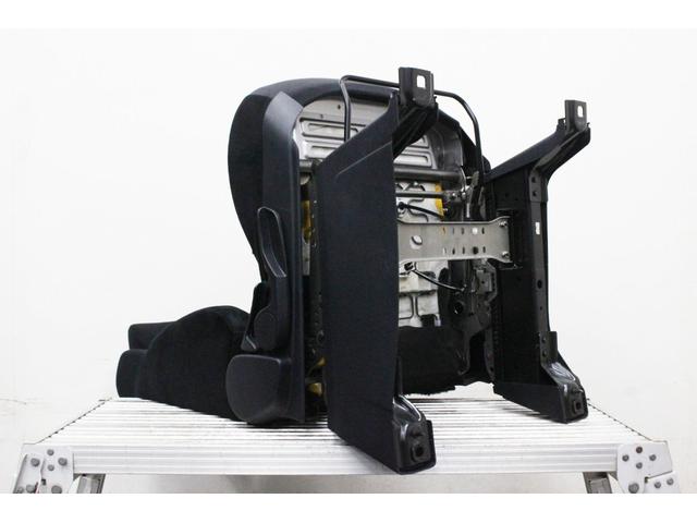 N-ONE プレミアム 4WD スマートキー プッシュスタート シートヒーター(6枚目)