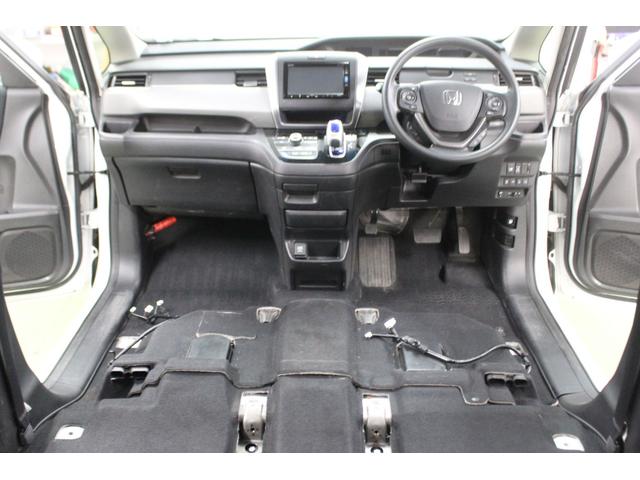 フリード＋ハイブリッド ハイブリッドＧ　４ＷＤ　本州仕入車　ナビ　バックカメラ　ｂｌｕｅｔｏｏｔｈ　スマートキー　プッシュスタート　衝突被害軽減ブレーキ　ＥＴＣ（5枚目）