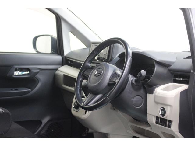 �^�]�ȑ����猩���C���p�l�̕��i�ł��B