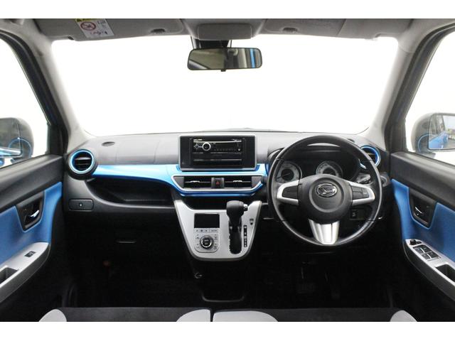 �C���p�l�S�̂̎ʐ^�ł��B�S�̂̃C���[�W������Œ�����ʐ^�ł��B����A�i���A���ÎԁB