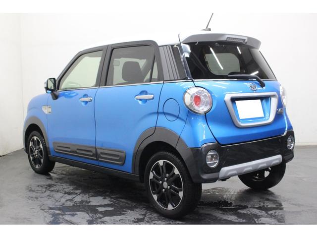 �����X�̑O�ɂ��炩���߂��A���𒸂���ƁA�����̓W���X�y�[�X�Ɉړ������邱�Ƃ��\�ł��B