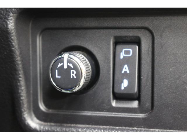 ランドクルーザープラド ＴＸ　Ｌパッケージ　７０ｔｈアニバーサリーリミテッド　４ＷＤ　ナビ　バックカメラ　ｂｌｕｅｔｏｏｔｈ　サンルーフ　スマートキー　プッシュスタート　衝突被害軽減ブレーキ（21枚目）