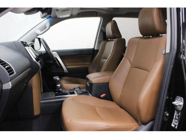 ランドクルーザープラド ＴＸ　Ｌパッケージ　７０ｔｈアニバーサリーリミテッド　４ＷＤ　ナビ　バックカメラ　ｂｌｕｅｔｏｏｔｈ　サンルーフ　スマートキー　プッシュスタート　衝突被害軽減ブレーキ（42枚目）
