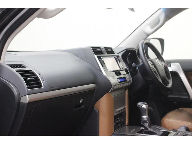 ランドクルーザープラド ＴＸ　Ｌパッケージ　７０ｔｈアニバーサリーリミテッド　４ＷＤ　ナビ　バックカメラ　ｂｌｕｅｔｏｏｔｈ　サンルーフ　スマートキー　プッシュスタート　衝突被害軽減ブレーキ（56枚目）