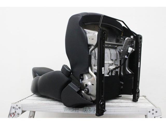 �V�[�g�̗����⃌�[�������܂ł�������Ɛ��|�v���܂��B